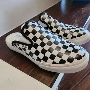 VANS NWT OLD SKOOL BLACK WHITE CHECKERED SLIP ON SNEAKER 8